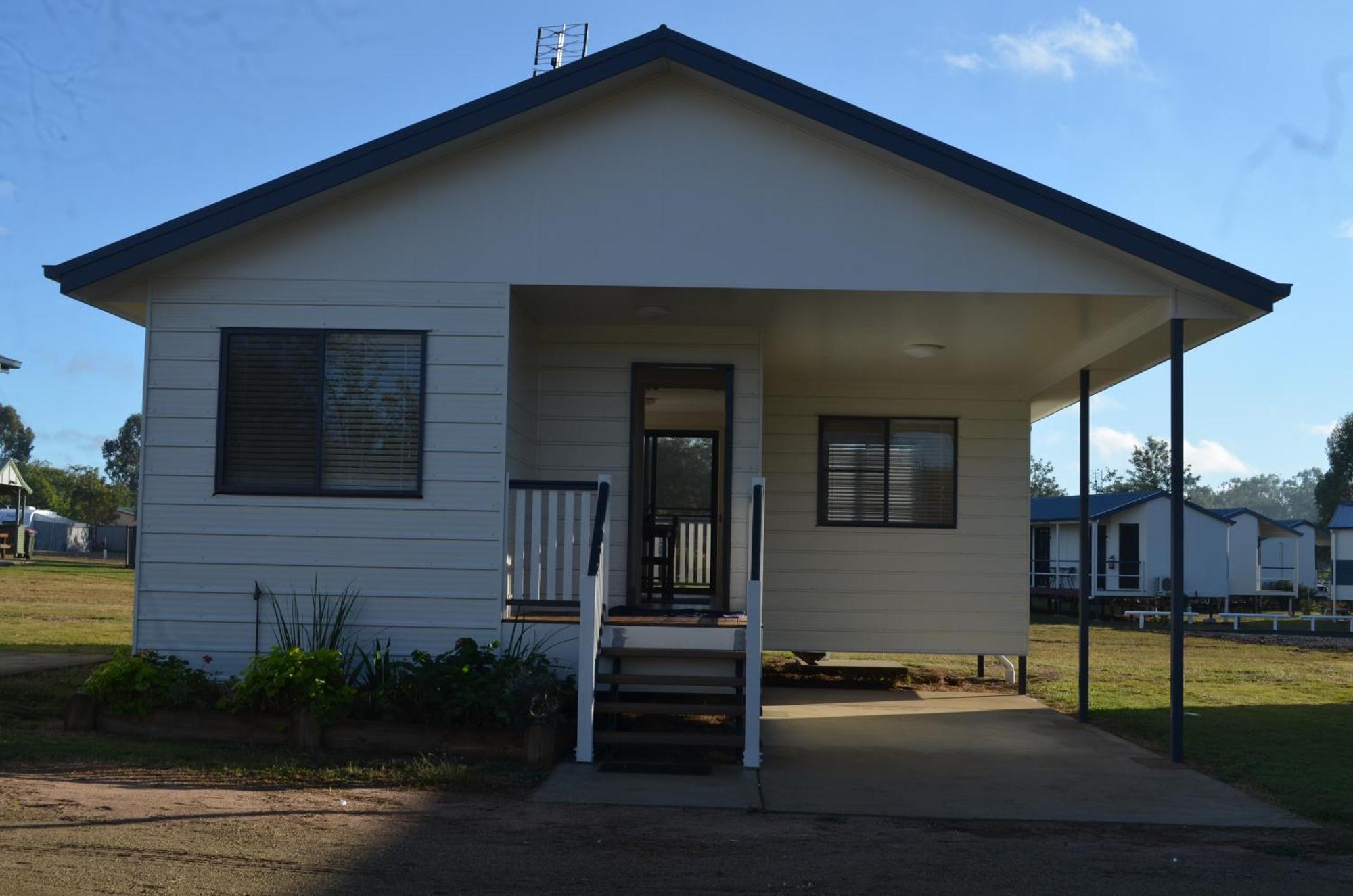 Wondai Accommodation Units And Villas Bagian luar foto